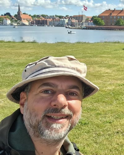 Steven Bock med Sønderborg i baggrunden